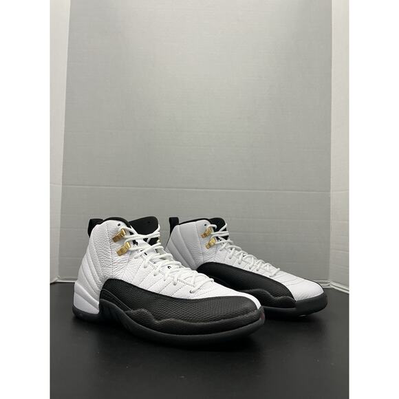 Air Jordan 12 Retro Taxi 2025 CT8013 117 Size 9 Black White Flu Bulls Tux main image 5